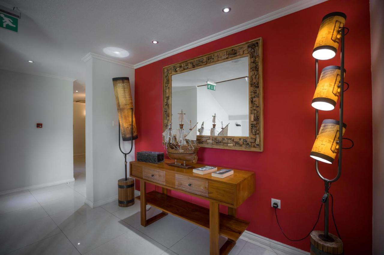 Crown Beach Hotel Seychelles Pointe Au Sel Buitenkant foto