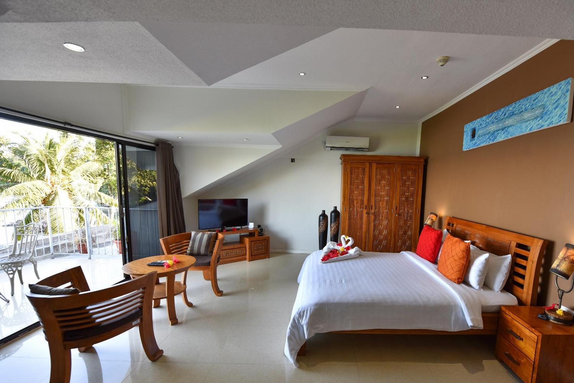 Crown Beach Hotel Seychelles Pointe Au Sel Buitenkant foto