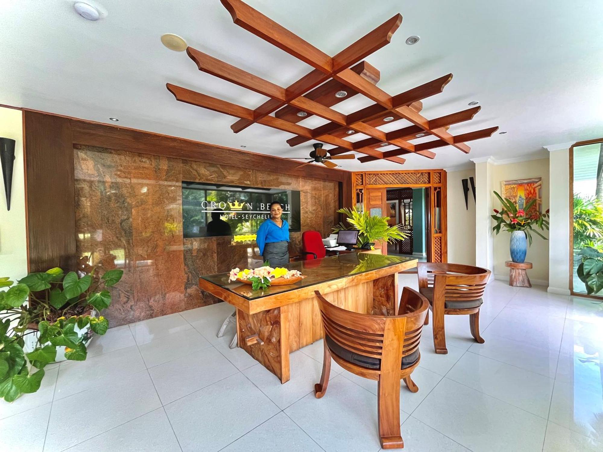 Crown Beach Hotel Seychelles Pointe Au Sel Buitenkant foto