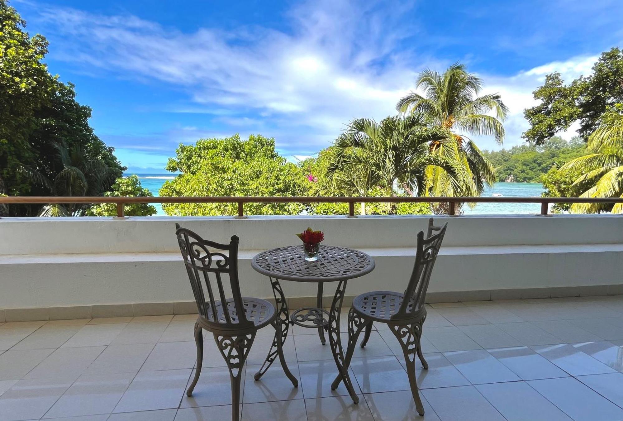 Crown Beach Hotel Seychelles Pointe Au Sel Buitenkant foto